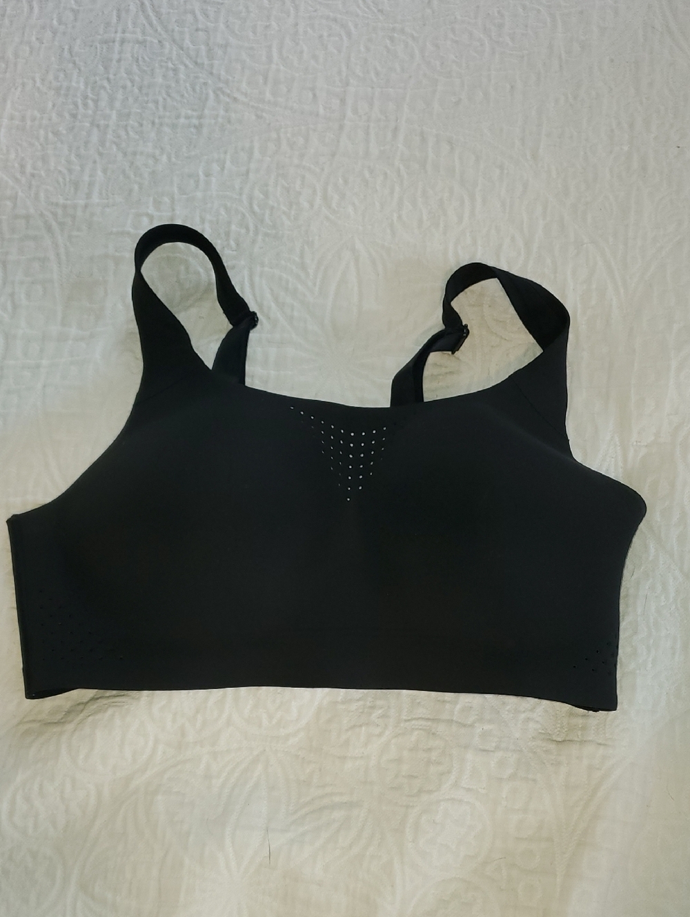Victoria's Secret VSX Featherweight Max Sports Bra